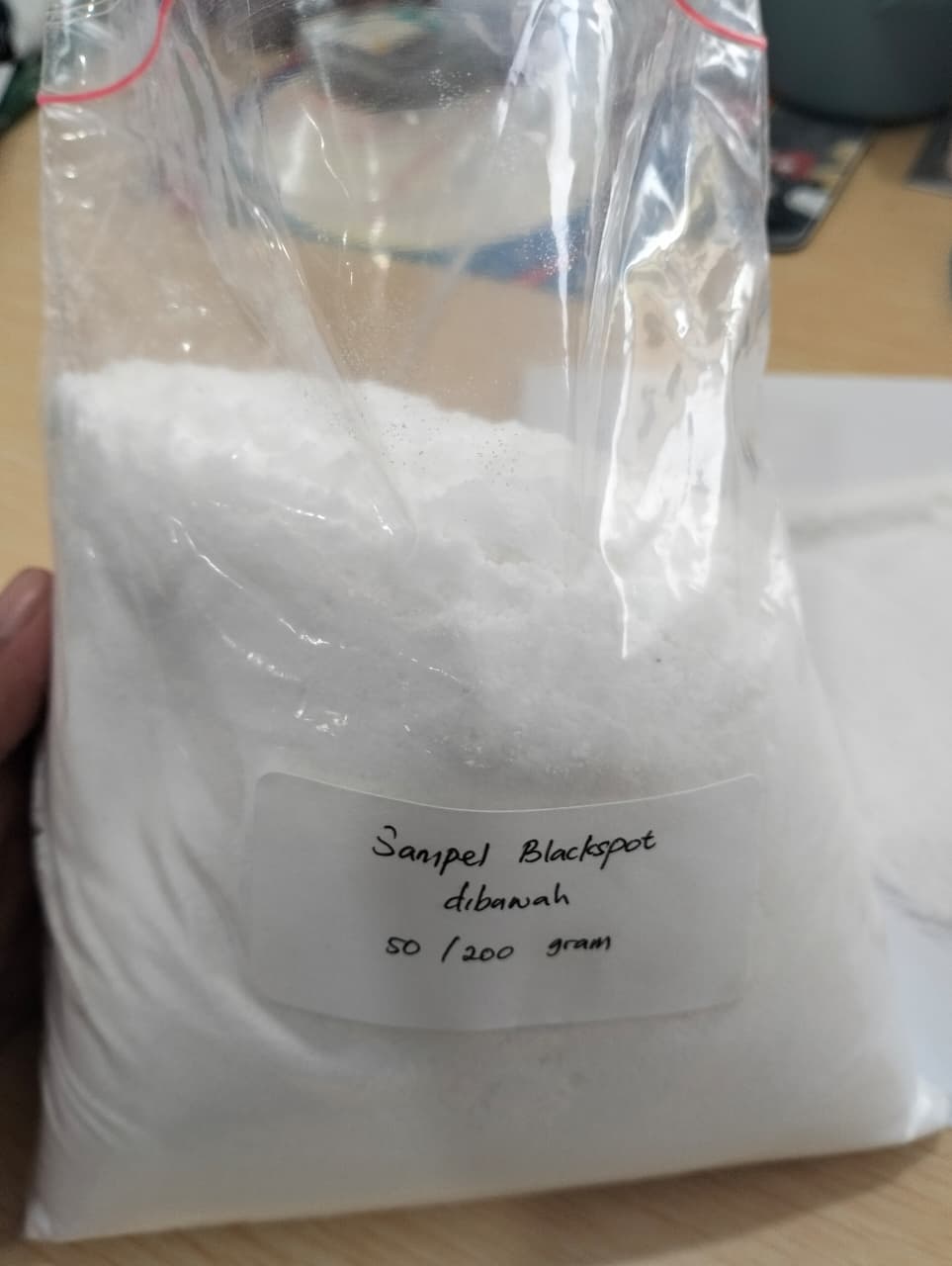 Sampel bahan baku garam